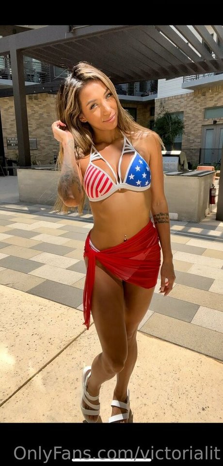 victorialit model naked pic