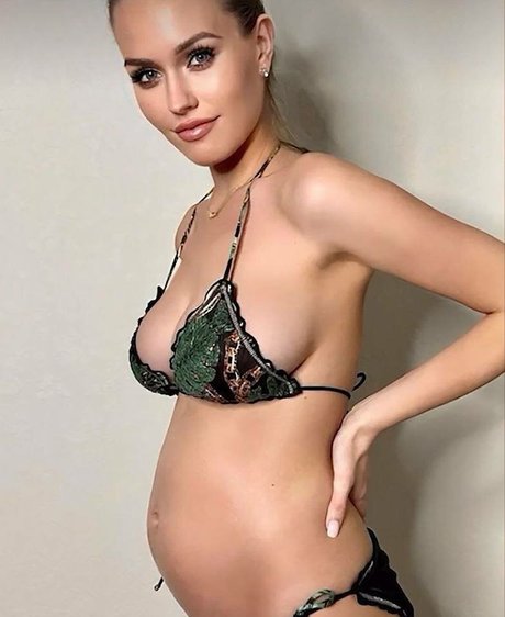 Laura Muller nudes actress picture