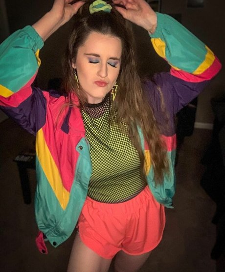 Local TV Presenters pornstar nice img