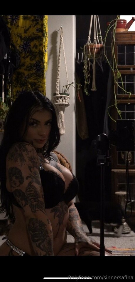 sinnersafina pornstar photos