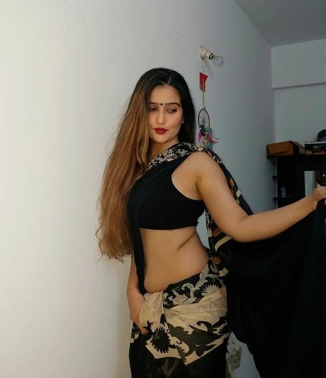 Aniza Hazel beautiful actress galleries