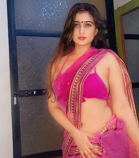 Aniza Hazel sex model pics