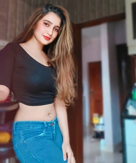 Aniza Hazel model naked photos