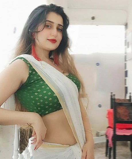 Aniza Hazel porn actress photo