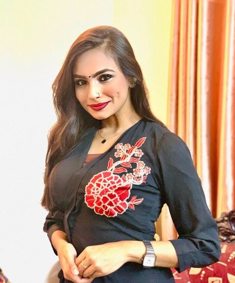 Umme Zamilatun Naima top star pic