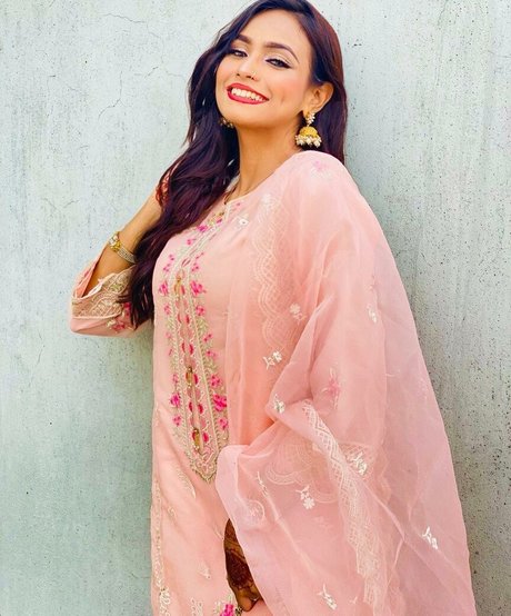 Umme Zamilatun Naima adult actress galleries