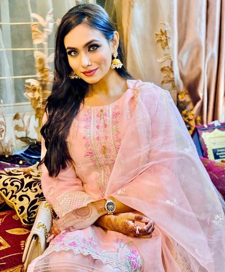 Umme Zamilatun Naima pornstar sexy archive