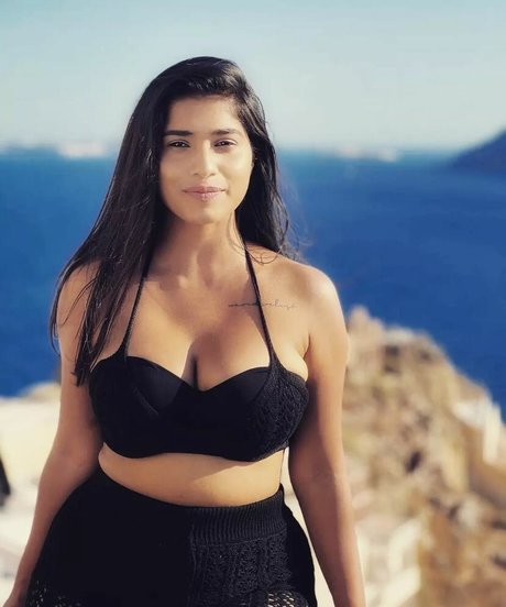 Pratika Sood model erotic galleries