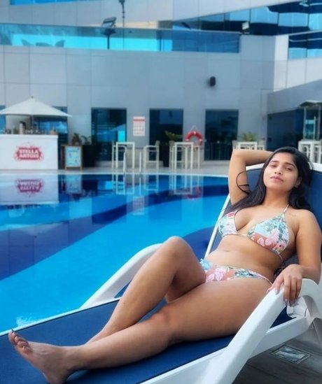 Pratika Sood actress pics