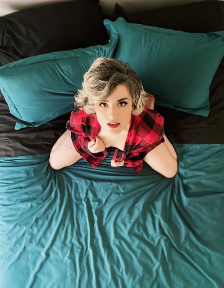 tithegirl star top img