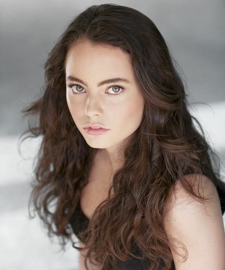 Freya Tingley star top archive