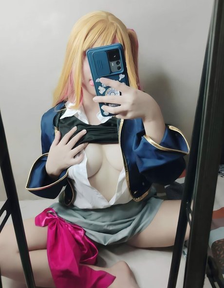 AkemiMikaido model free pic