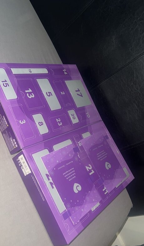 naughtylolafox model top pictures