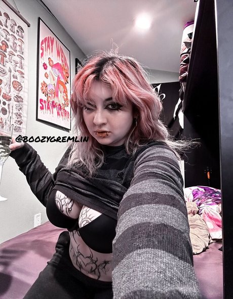 BoozyGremlinx xxx pornstar galleries