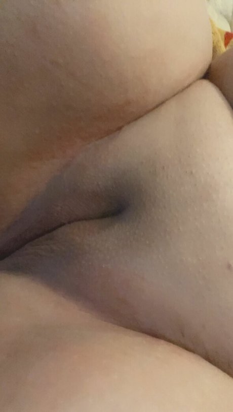 SkylightVT pretty actress photo