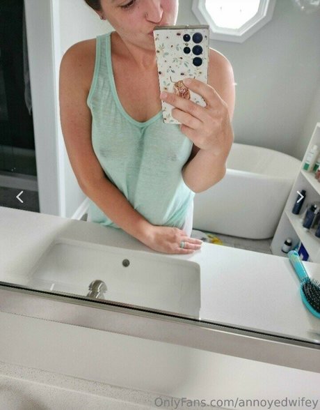 Annoyed Wifey pornstar nude pics