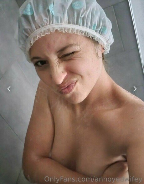 Annoyed Wifey exclusive star pictures