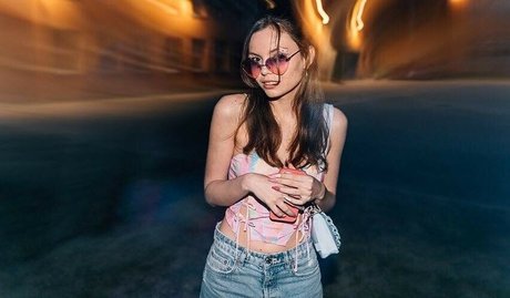 emilycutee hot star photos