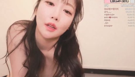 Pandaex pornstar high quality images