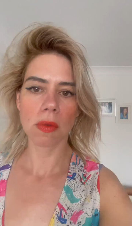 Lou Sanders star top pics