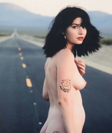 Willow Avalon star xxx pics