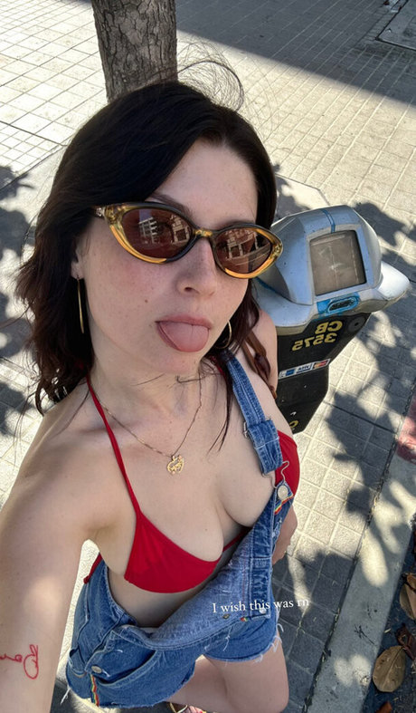 Willow Avalon model erotic pictures