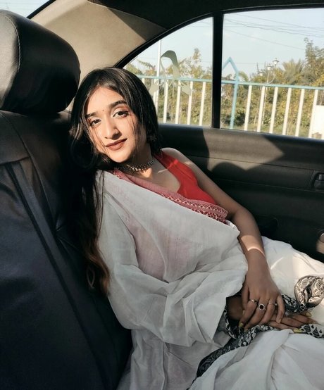 Ruchika Tandon star hd image