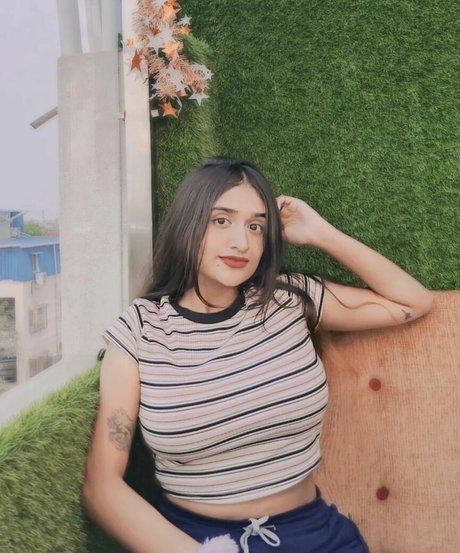 Ruchika Tandon top model pic