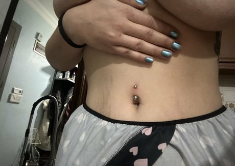 Egem V pornstar erotic photo