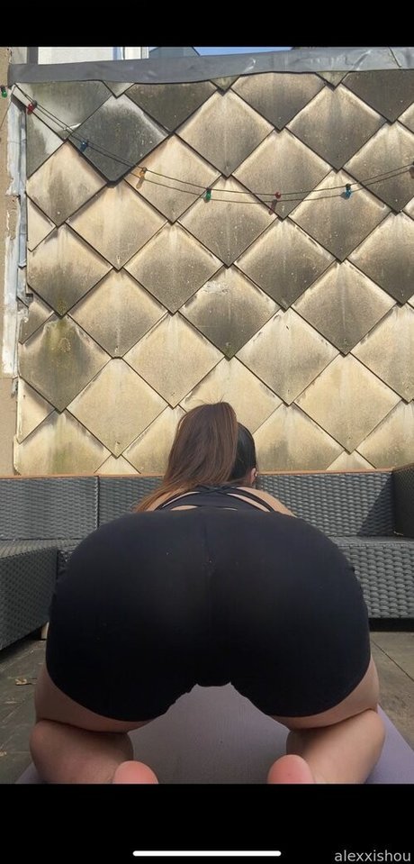 alexxishou star top gallery