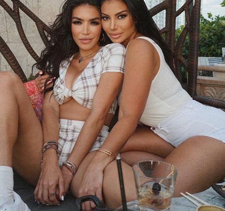 La Reina Shaw model high quality photos