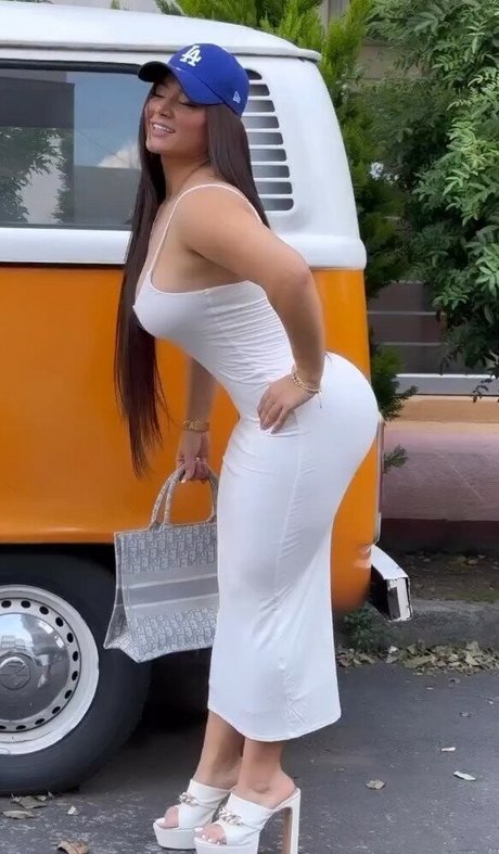 Carolina Pineda pornstar art pictures