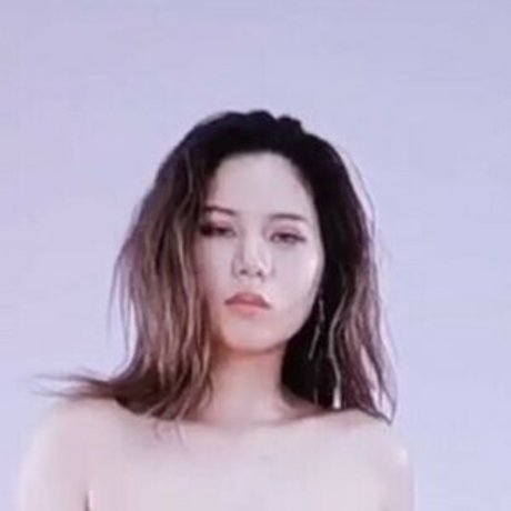 yingxiu xyz nudes pornstar picture
