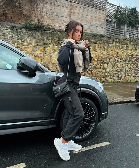 MIA GREEN hd model img