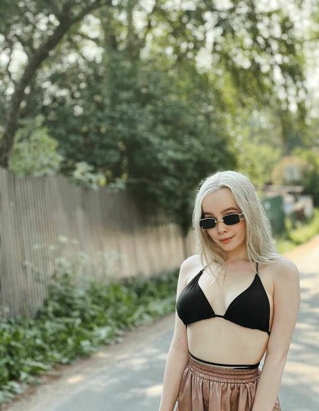 deni__dragons__ thumbnail