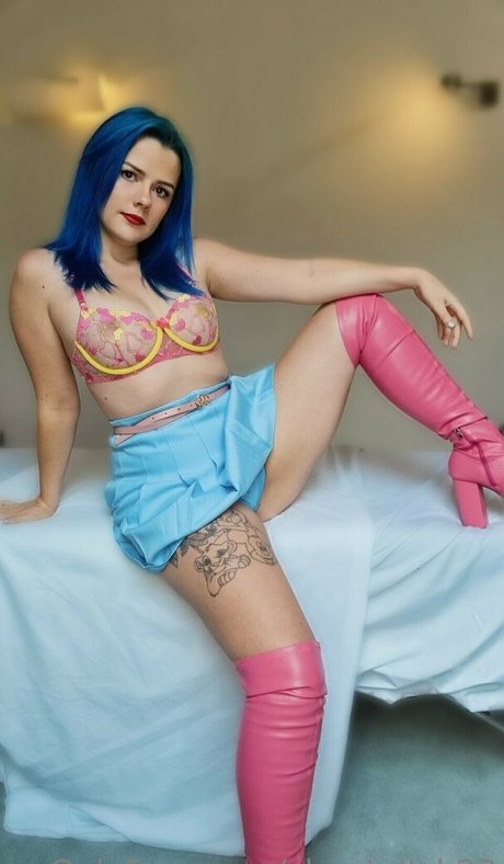 chantelleh23 pornstar naked pic