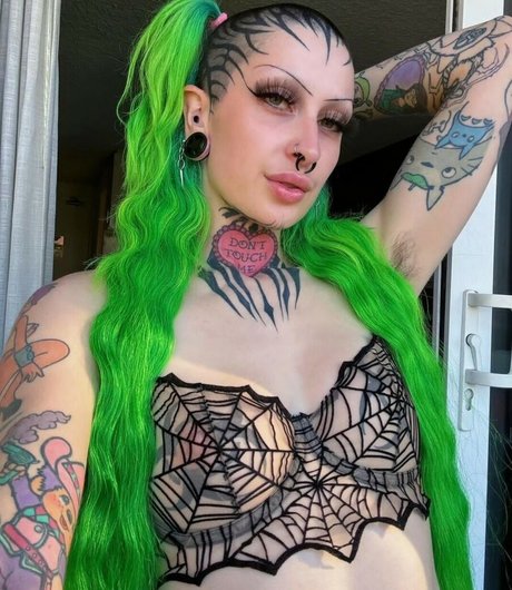 Frankie Phantom adult actress galleries