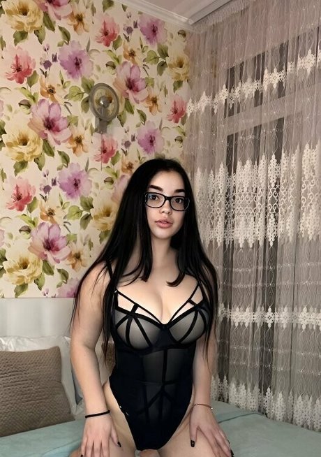 alinasweet erotic pornstar photos