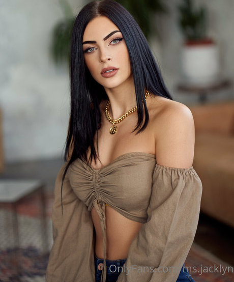 ms jacklyn model perfect images