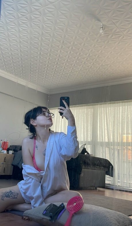 Nururkmz model porn pic