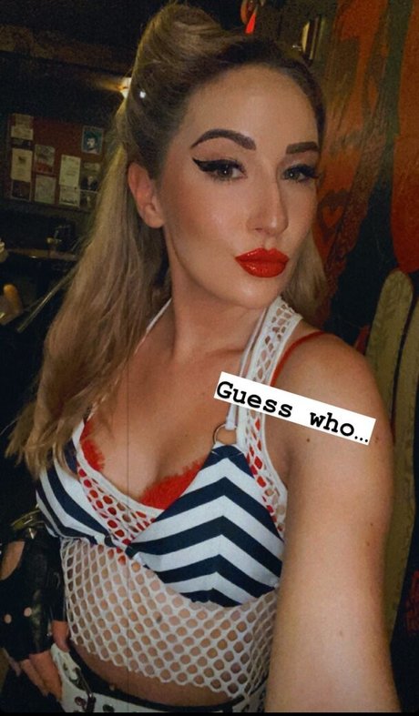 Robyn Adele Anderson free pornstar photos