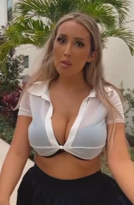 misslexiswilson perfect actress pic