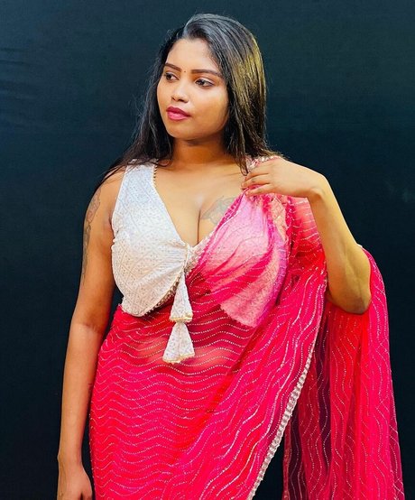 Elakkiya Rajendran sex actress images