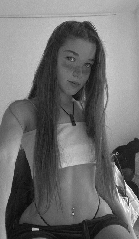 Naiara Ribelles erotic pornstar galleries