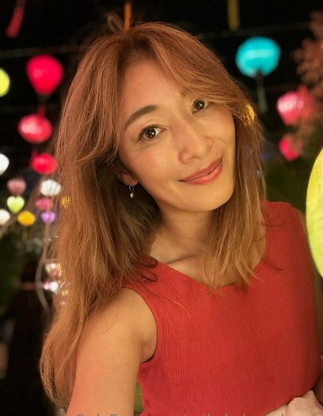 Reiko Kobayakawa model erotic img