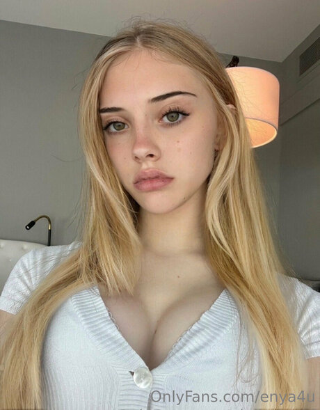 enya4u star pornographic images