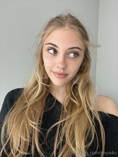 enya4u top actress pictures