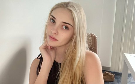 enya4u adult star archive