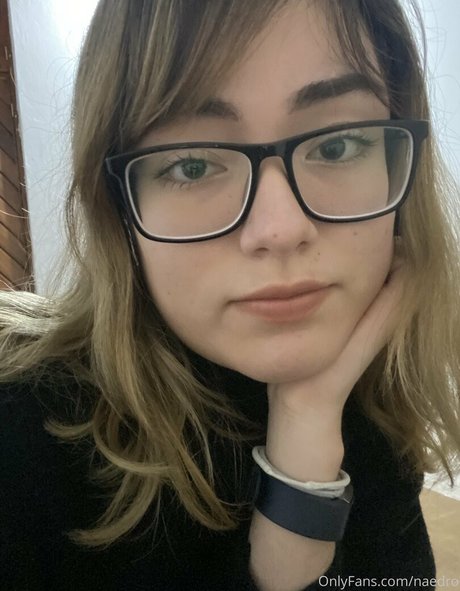 Dronae naked pornstar photos