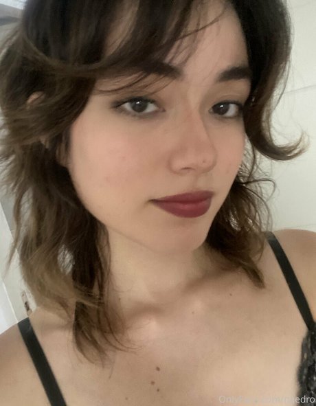 Dronae pornstar adult image